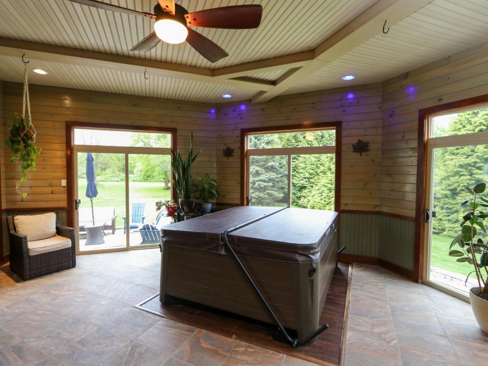 4 Season Sun Room with Spa