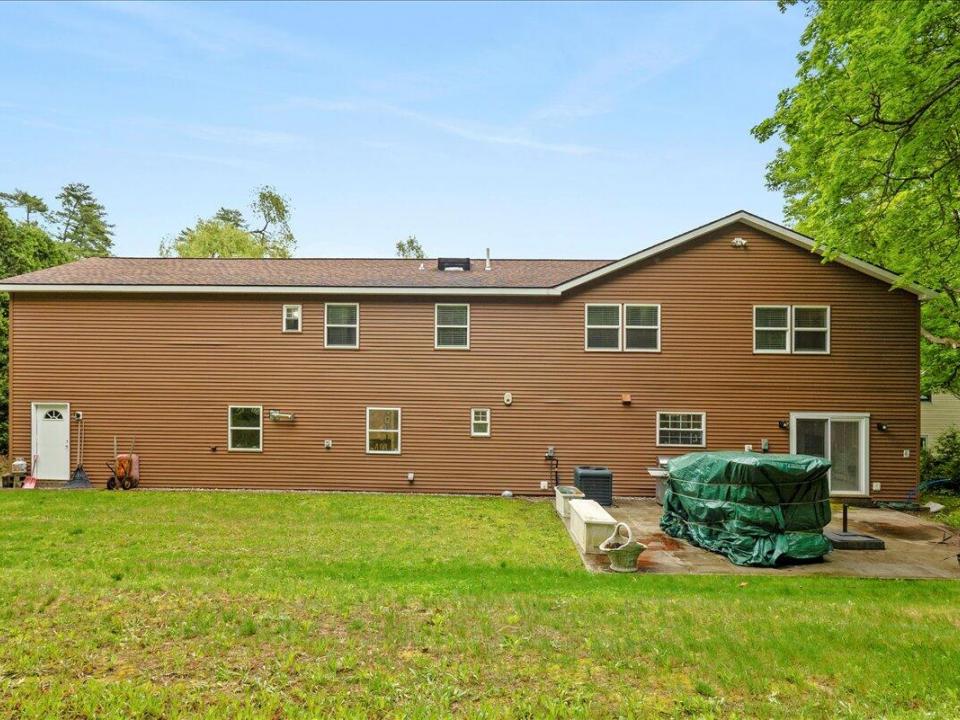 12-P1630072