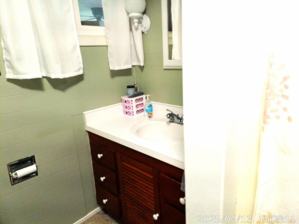 Bathroom2