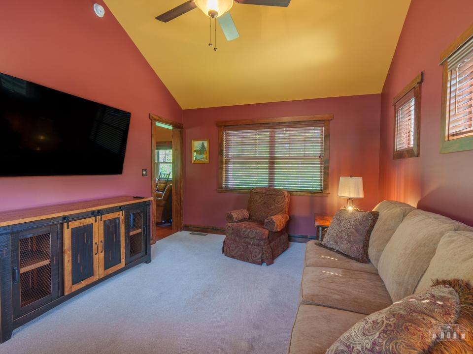 6 Bowman Dr WT-20 6 Bowman Dr WT-20