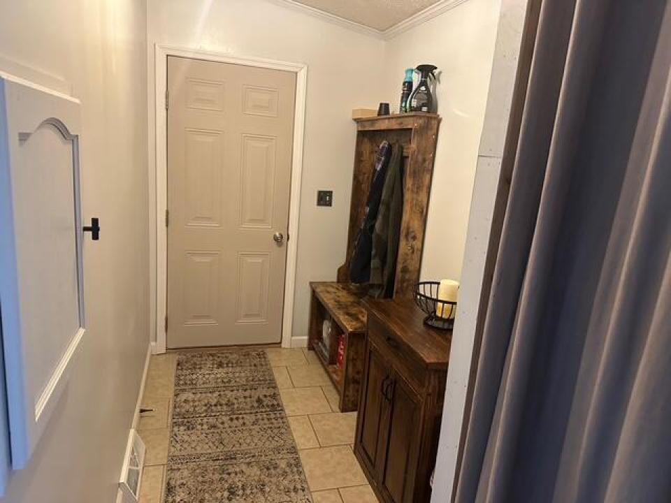 8566 Rt 22 hall