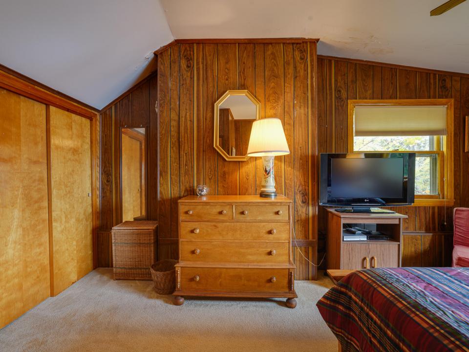 28-30 Old Hotel Rd-77