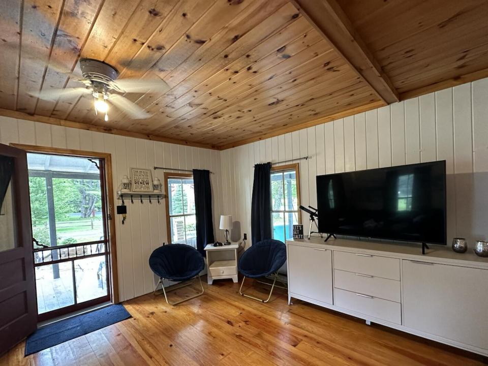 432 Bay Lane, Willsboro