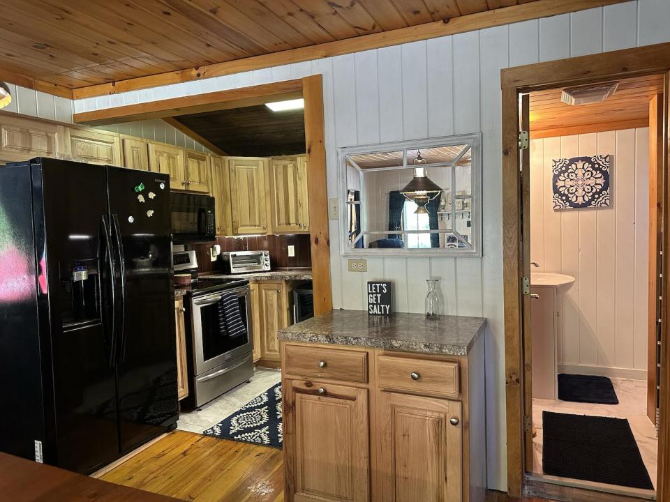 432 Bay Lane, Willsboro