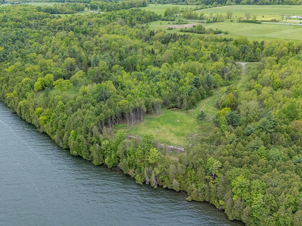 WestportLotOnLakeChamplain_A_Lot1_Lakesi