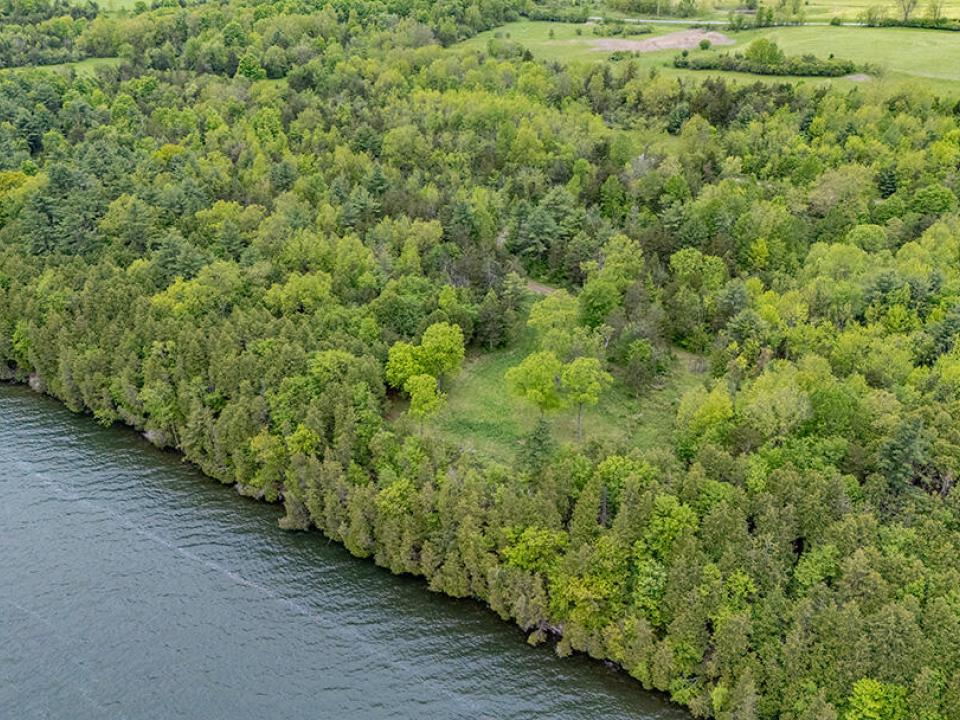 WestportLotOnLakeChamplain_A_Lot2_Lakesi