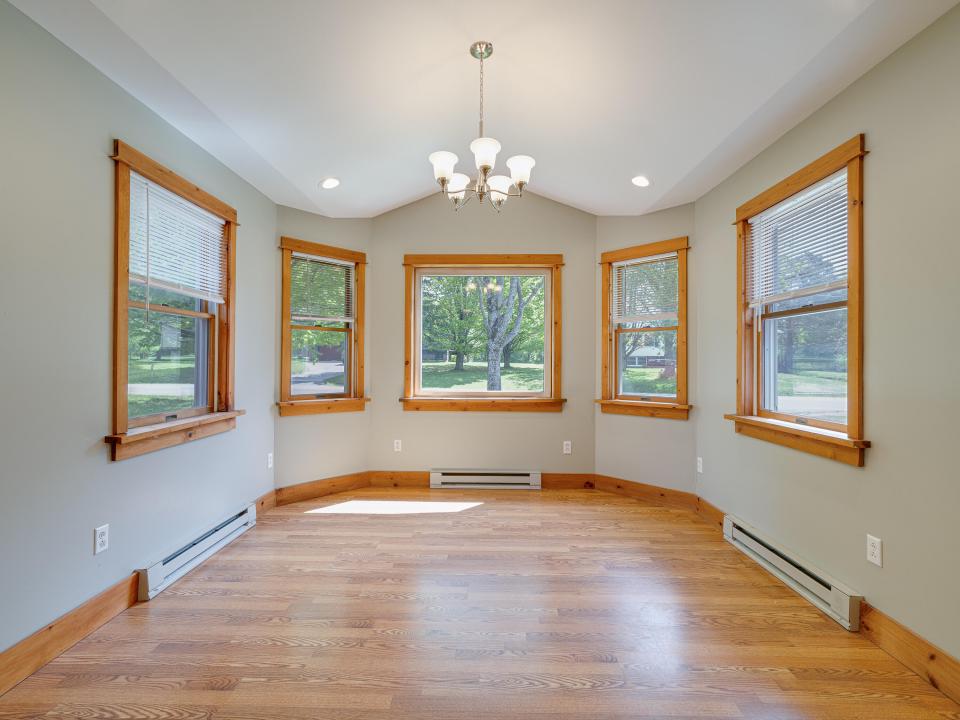 36 Becky Ave-41
