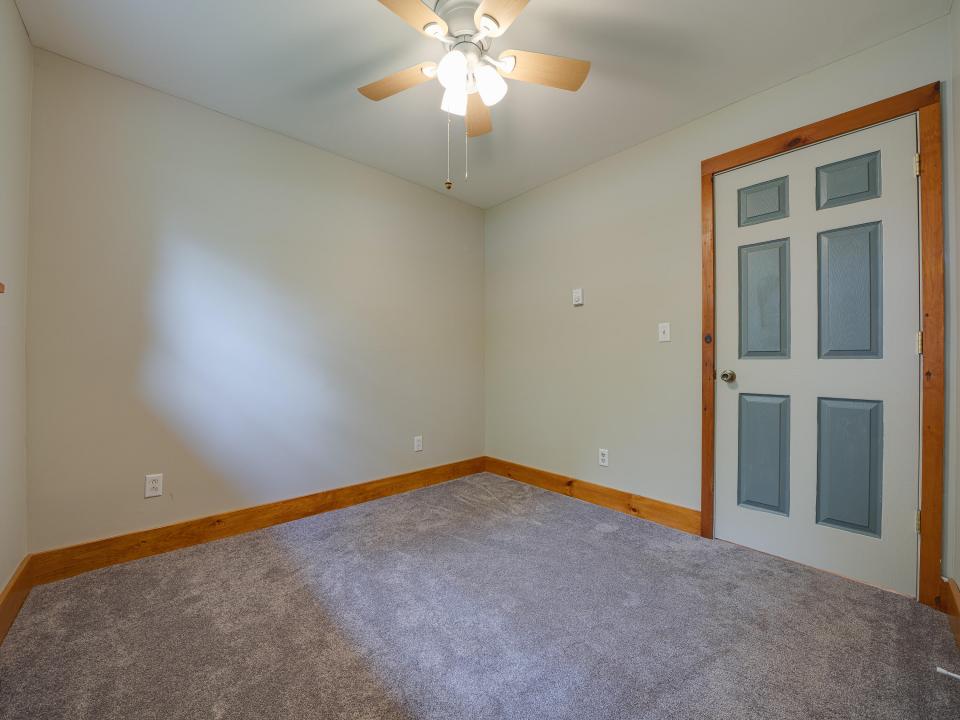 36 Becky Ave-56