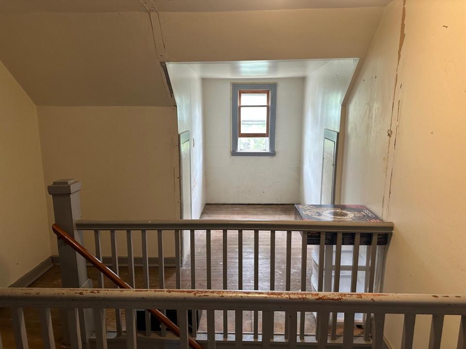 159 Rand Hill Rd Reading room