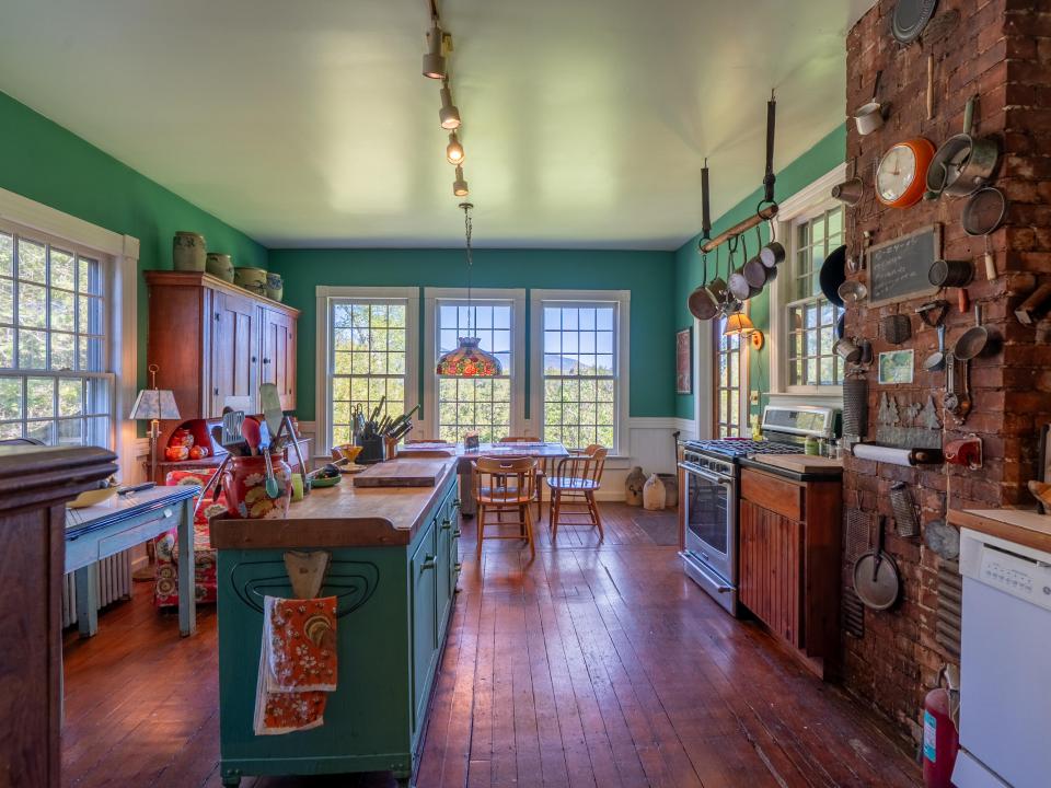 190 Stevens Rd LP-43