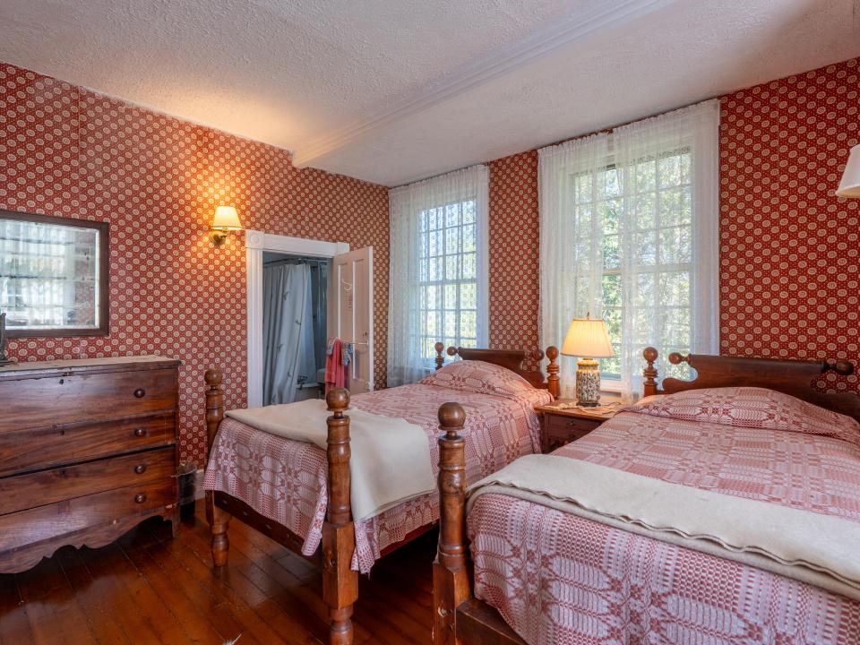 190 Stevens Rd LP-59