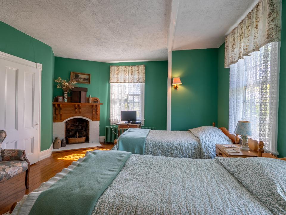190 Stevens Rd LP-62