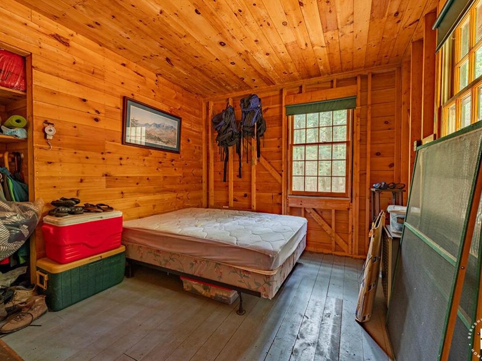 KeeneValleyCampOnLeviLamb_Bedroom1