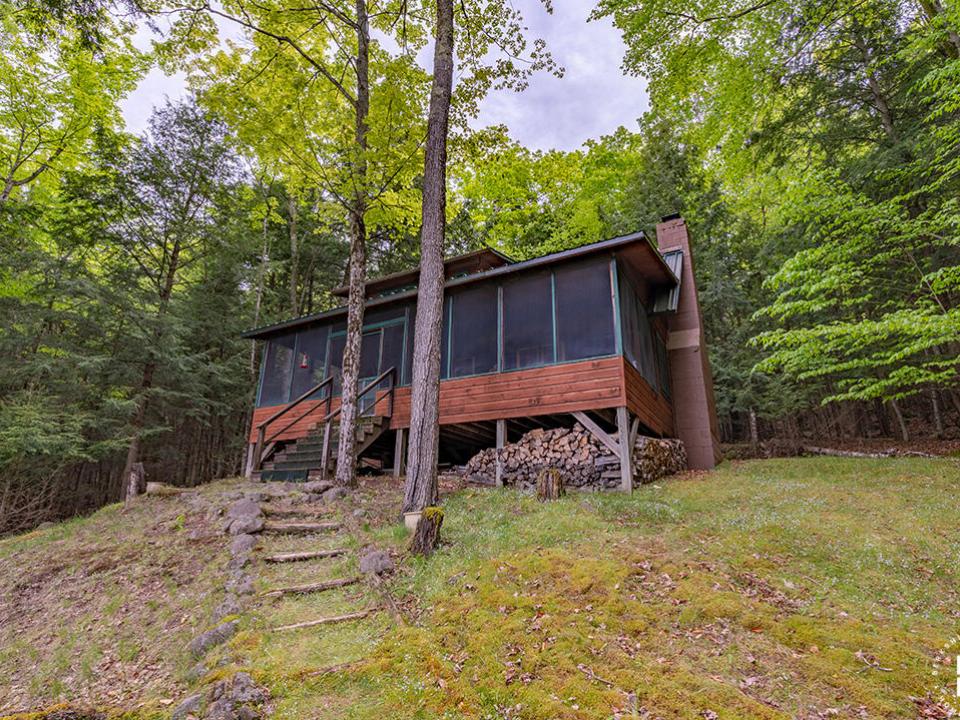 KeeneValleyCampOnLeviLamb_Sun_Exterior