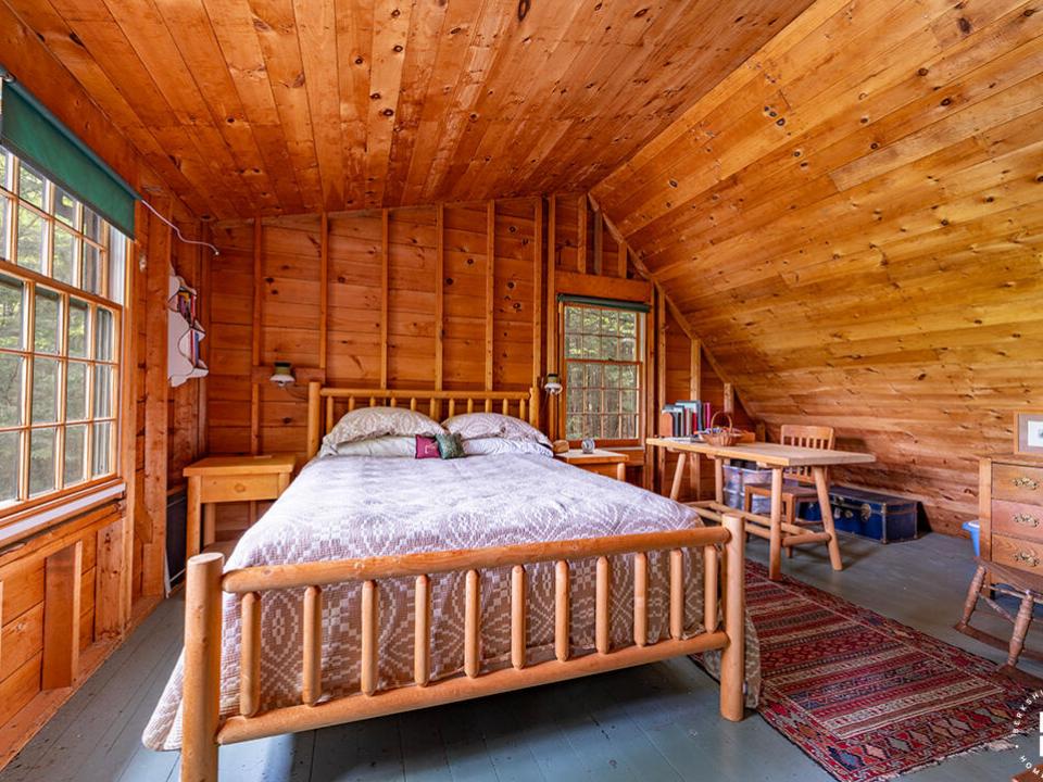 KeeneValleyCampOnLeviLamb_Sun_Loft