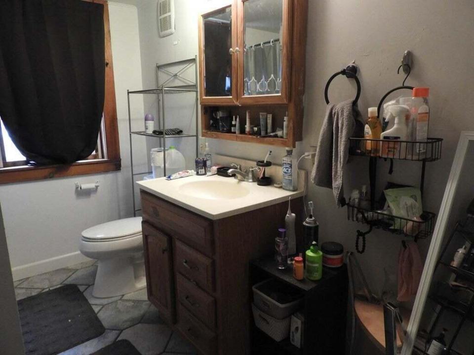 9717