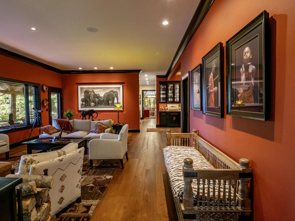 LivingRoom_Bench_Artwork