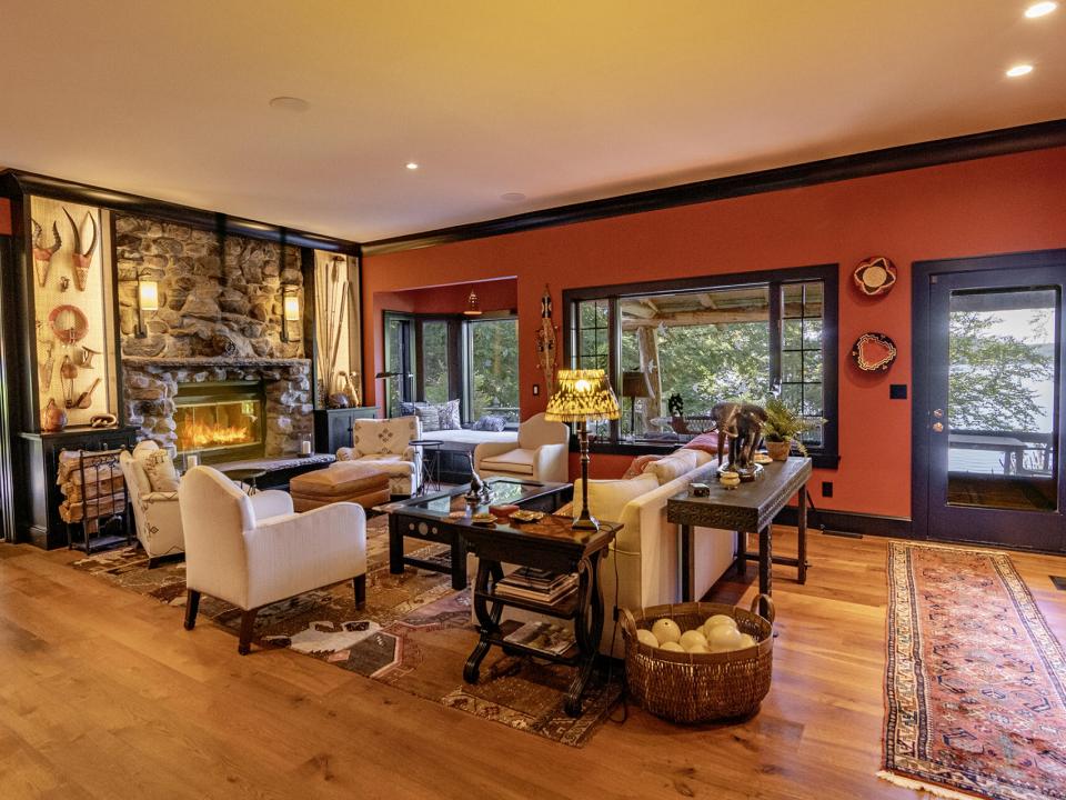 LivingRoom_R_F
