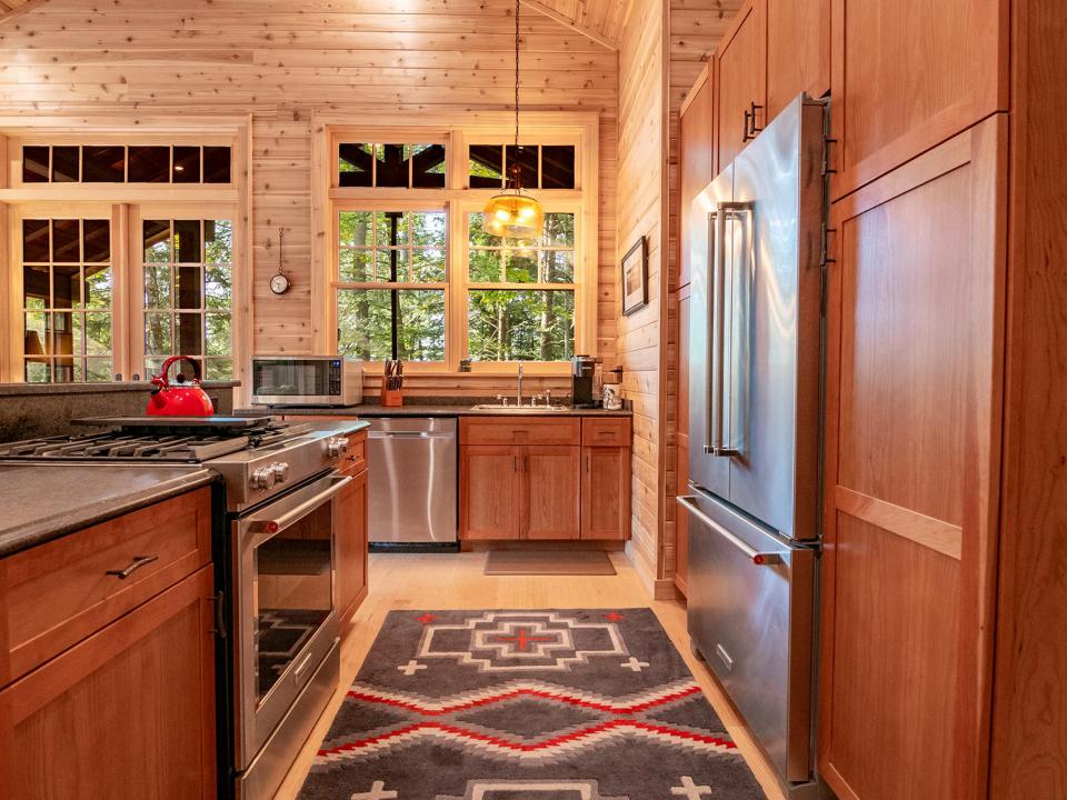 Kitchen_From_Entry