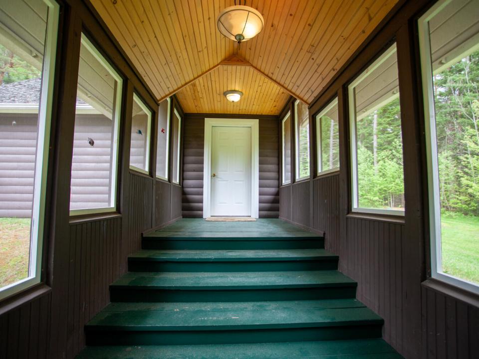 Coevered Walkway