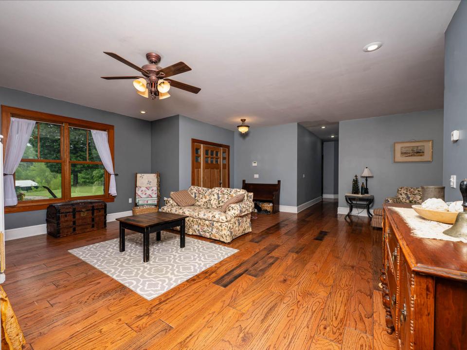 2025 Marshall Realty Owls Rest Dr-9896-H