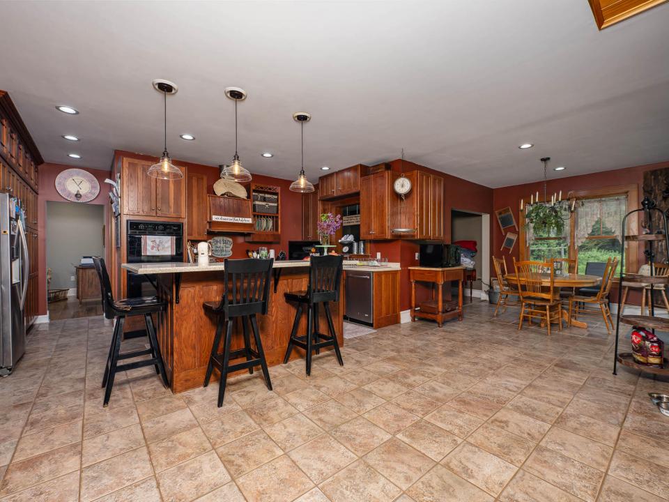 2025 Marshall Realty Owls Rest Dr-9909-H