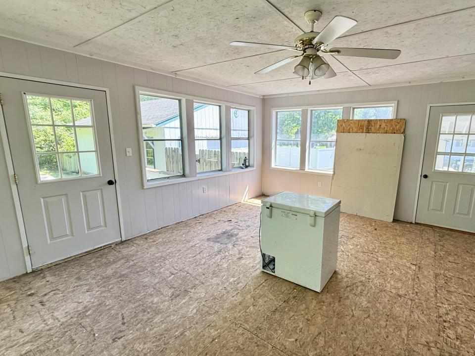 Enclosed porch