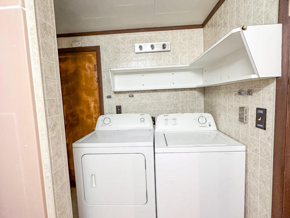 Bathroom Main Floor