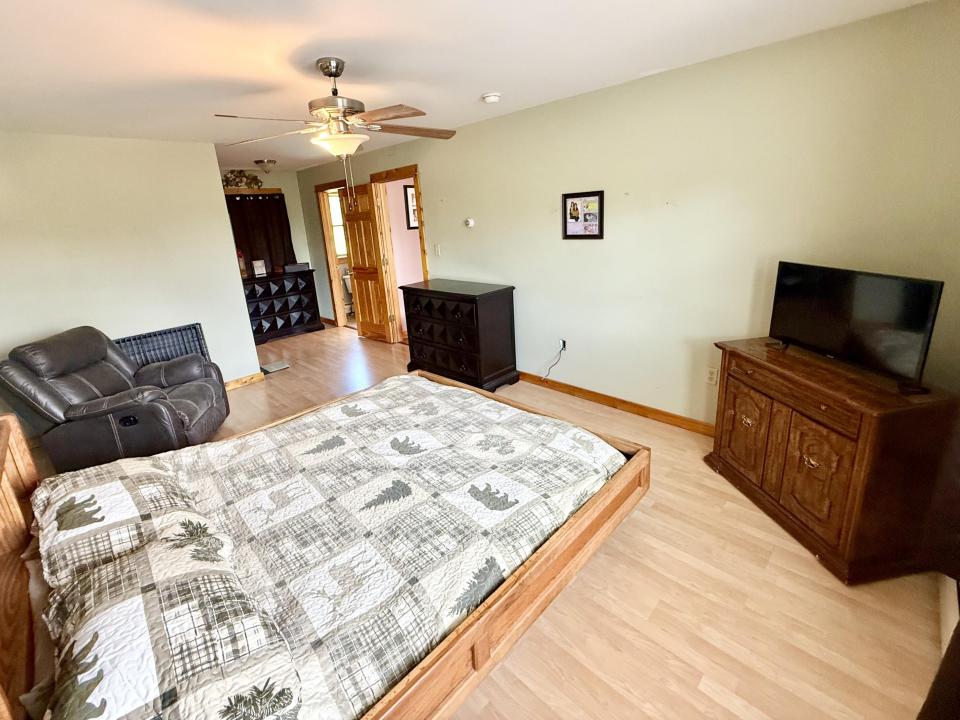 Primary bedroom