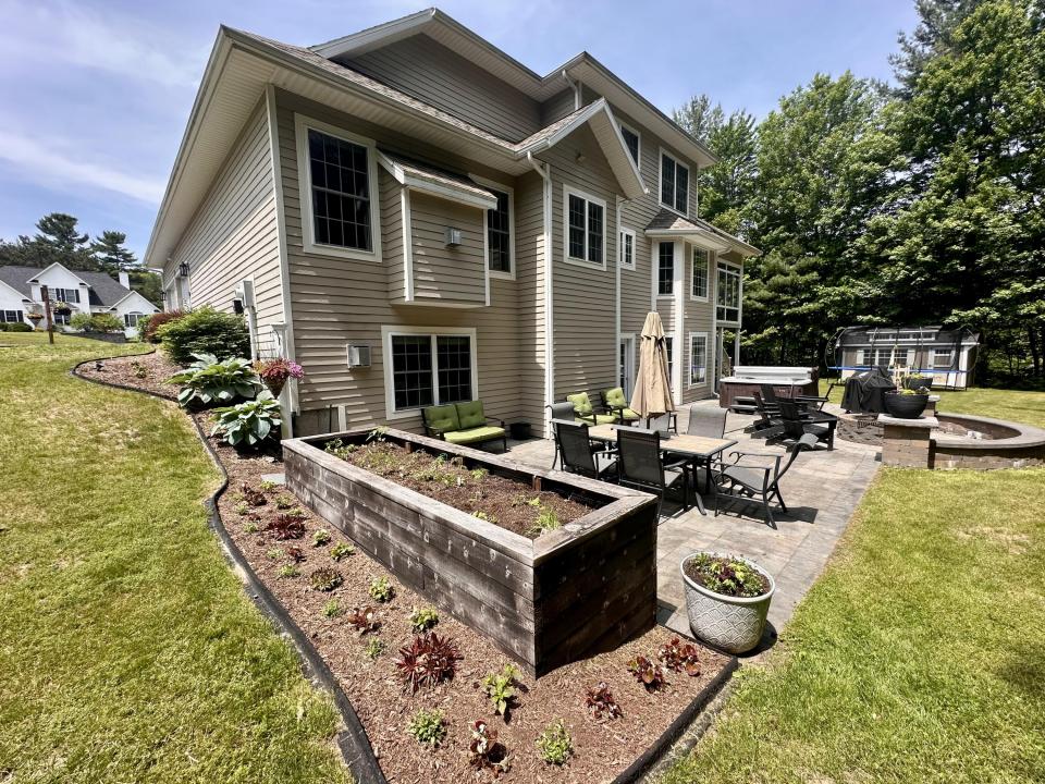 Landscaped patio