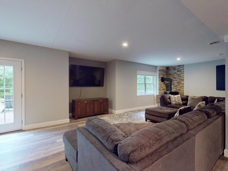 Family Room/walk-out Basement