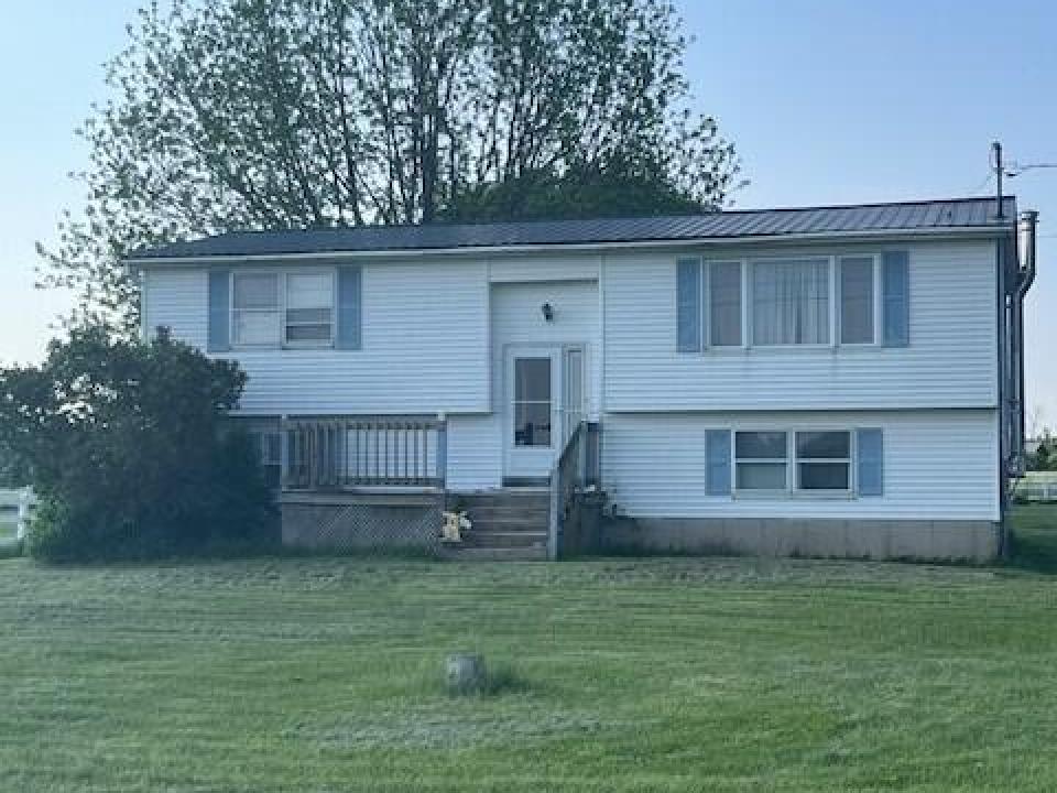 83 Matott Rd. 83 Matott Rd.