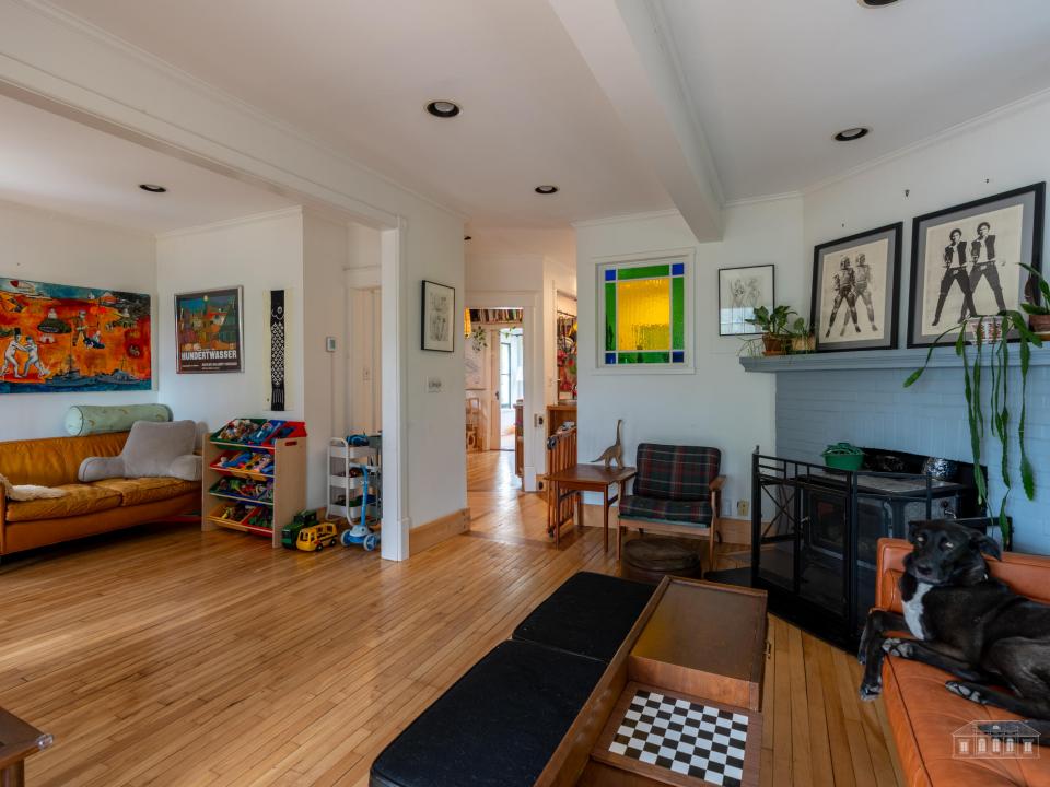 83 Shepard Ave SL-38