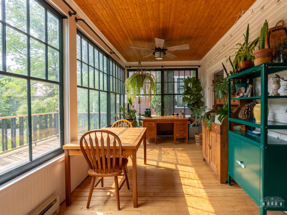83 Shepard Ave SL-34