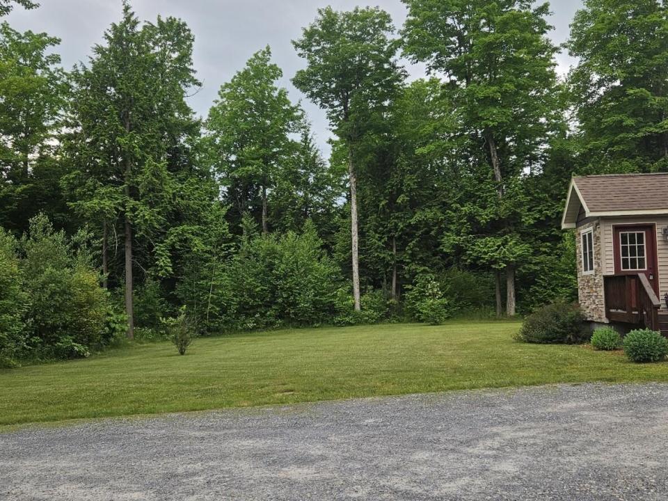 201 Creek Rd Exterior 1