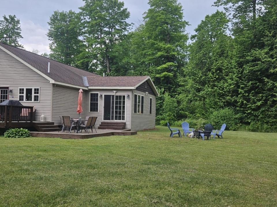 201 Creek Rd Exterior 2