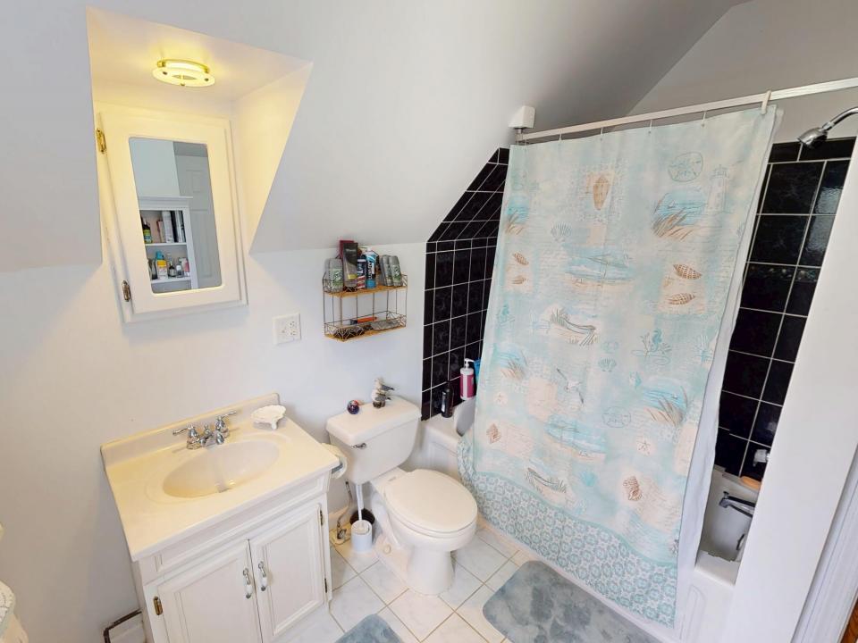 Upstairs Bathroom