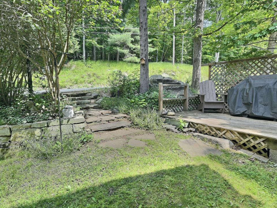 Front deck and garden.