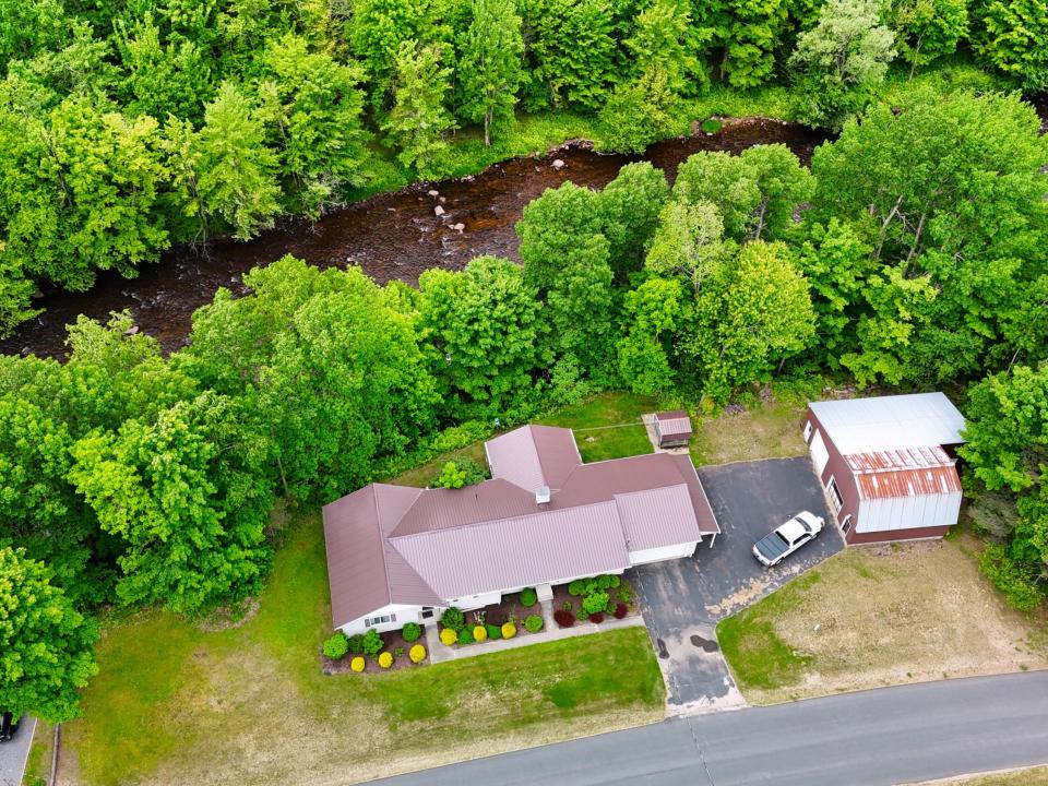109 River Rd 109 River Rd