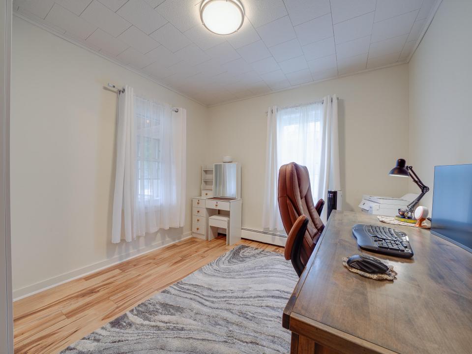 63 Wawbeek Ave. (2025)-49