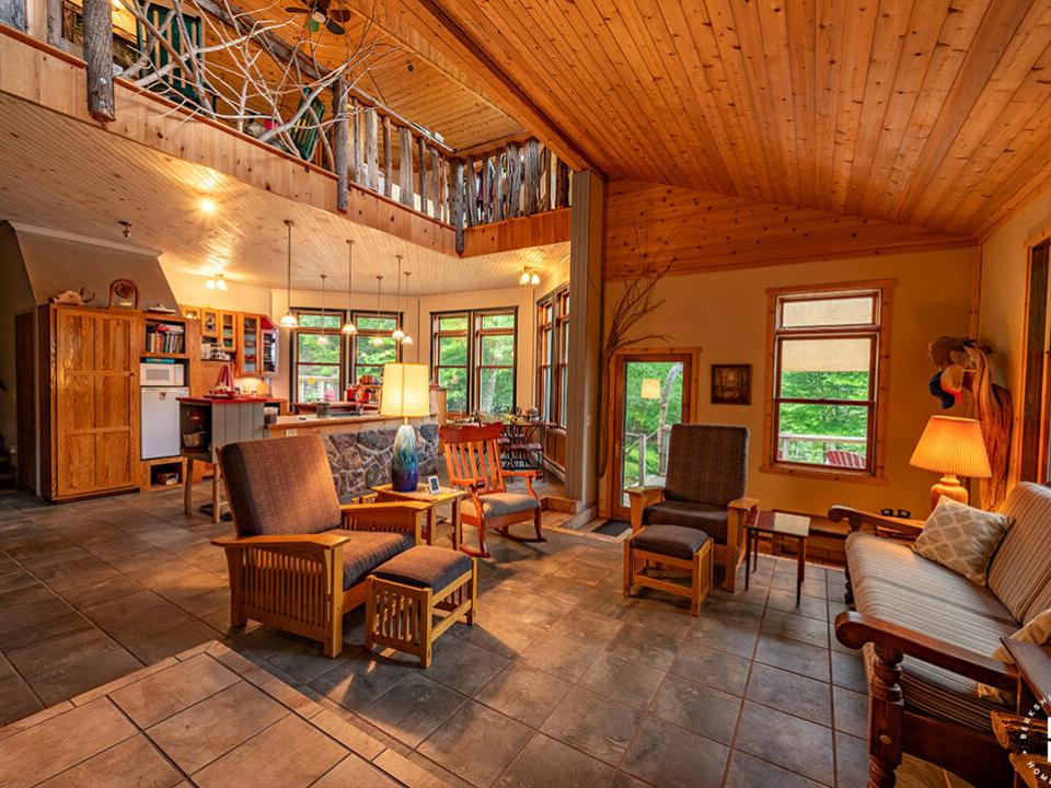 CampBassRockOnTupperLake_MH_LR_Kitchen
