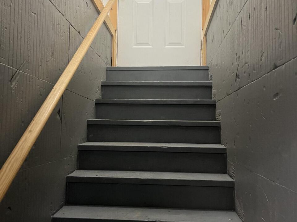 outsidedoorfrombasement