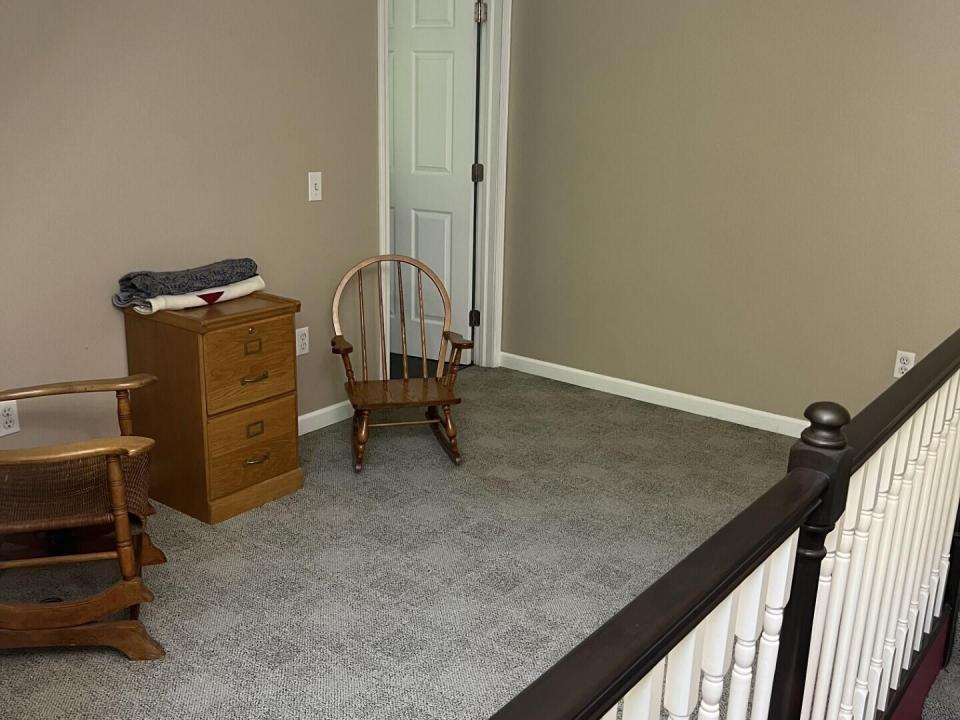 landing seating area