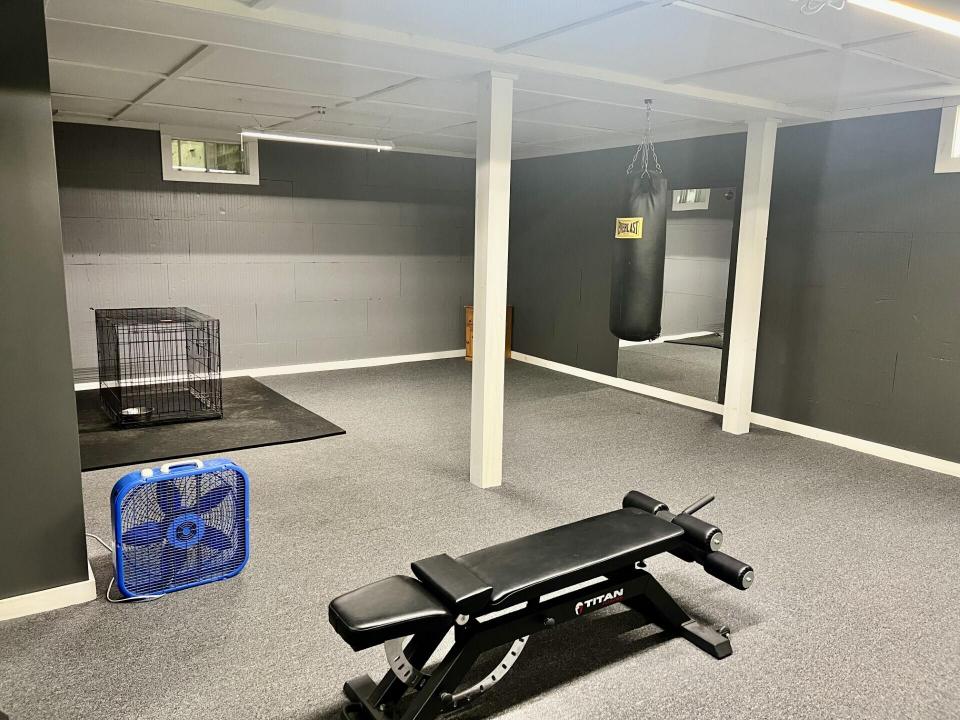 Finished basement.workout area
