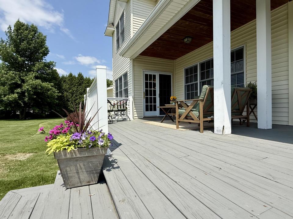 Deck