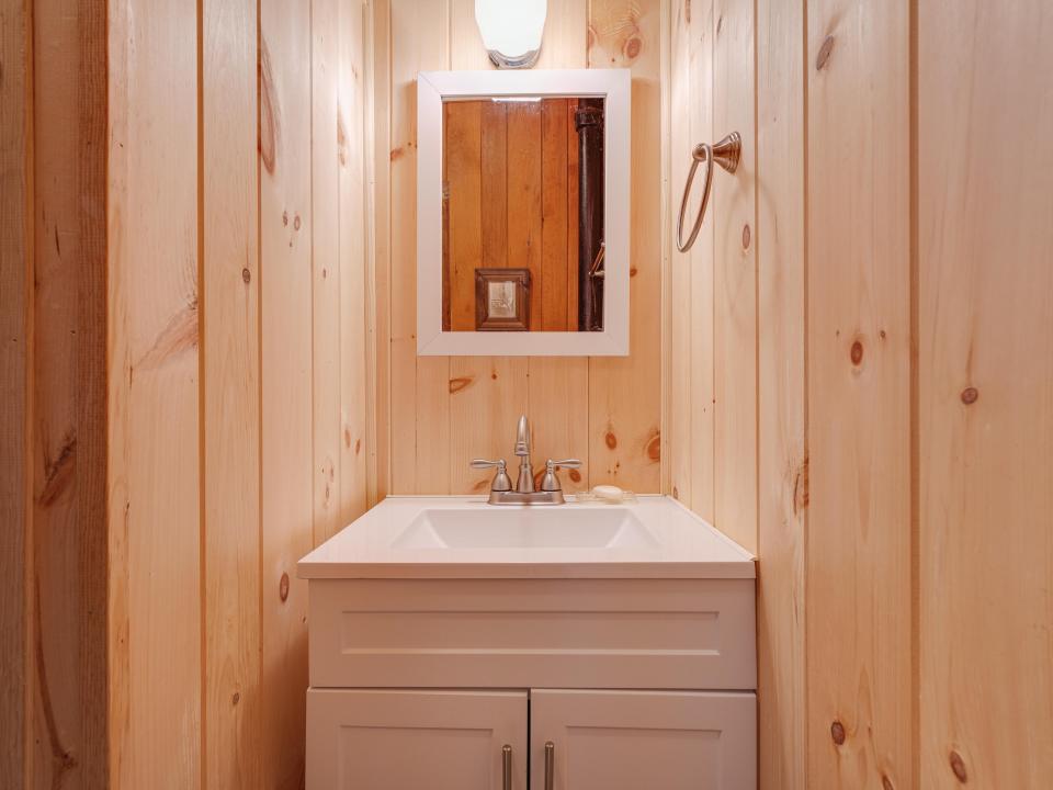Hemlock Ledge Rd-71