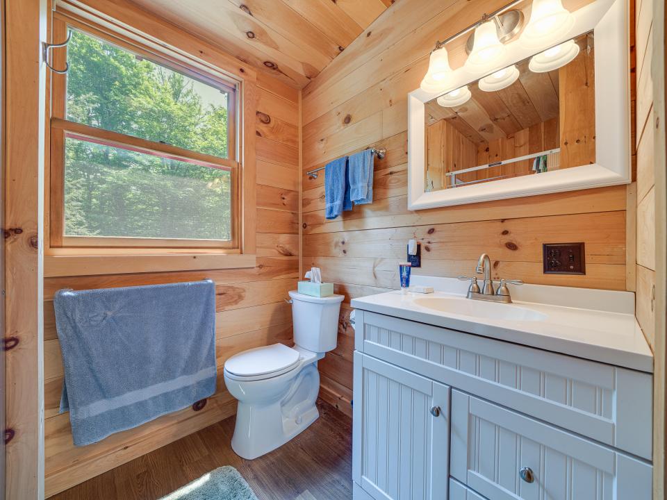 Hemlock Ledge Rd-91