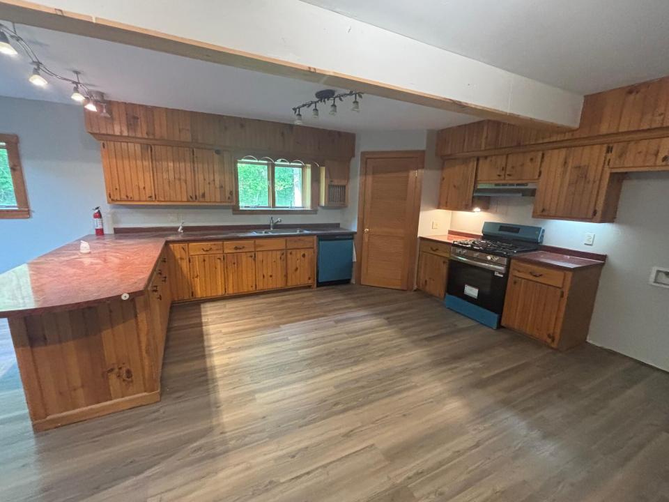 448 Green St Kitchen 1 M