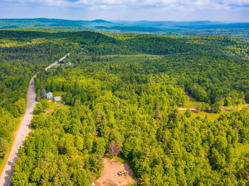 933 935 Oswegatchie Trail Rd-3