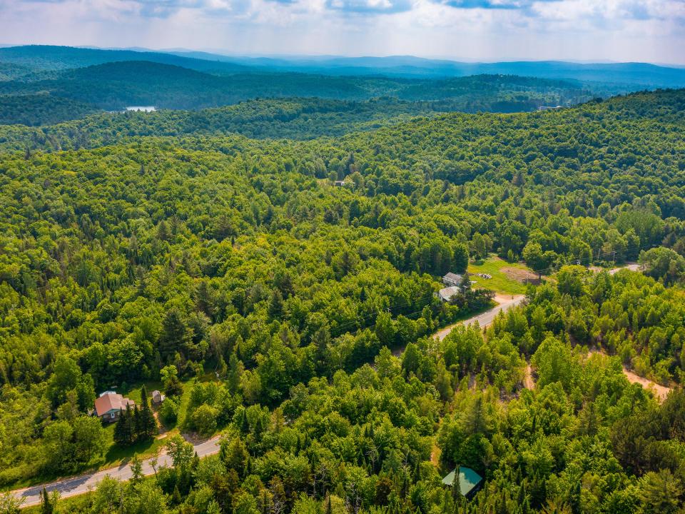 933 935 Oswegatchie Trail Rd-12